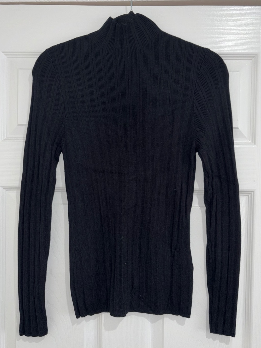 A&F Long-Sleeve, Ribbed, Mock-Neck Top (L)